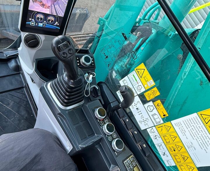 Kobelco SK140SLRC-7 - Crawler Excavators