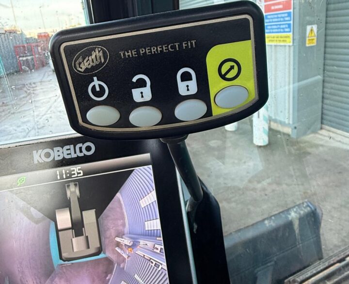 Kobelco SK140SLRC-7 - Crawler Excavators