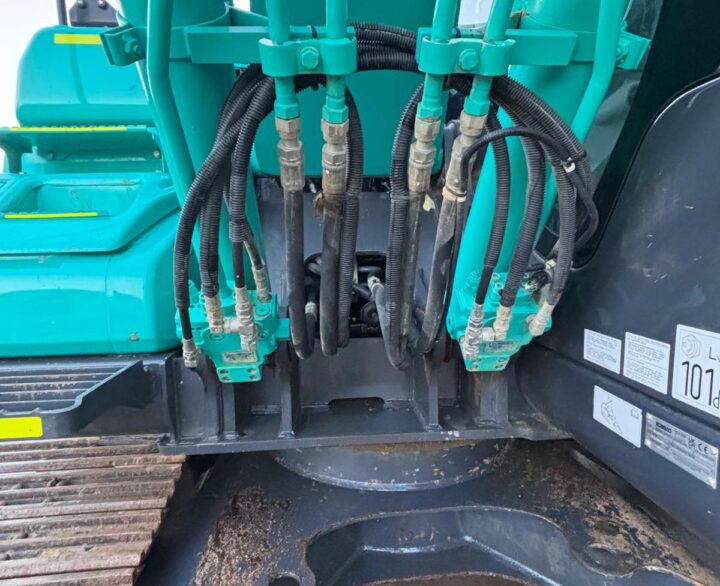 Kobelco SK130LC-11 - Crawler Excavators