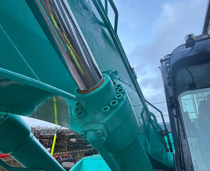 Kobelco SK210HLC-10 Hybrid - Crawler Excavators