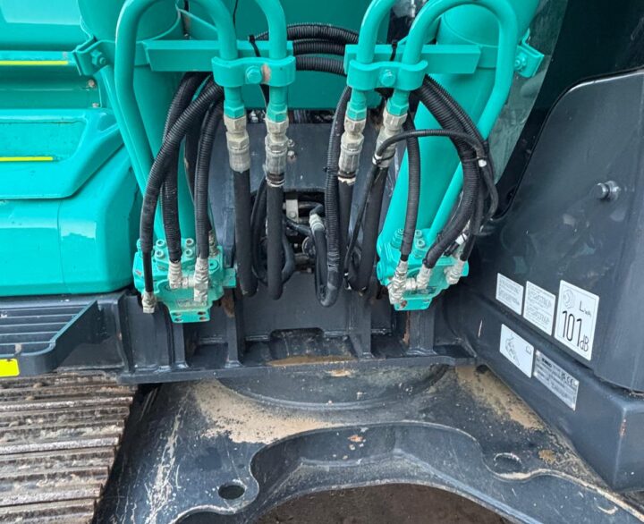 Kobelco SK130LC-11 - Crawler Excavators