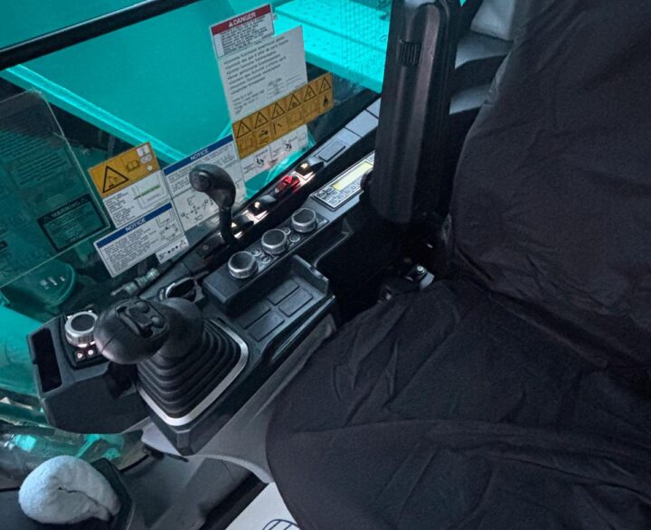 Kobelco SK140SRLC-7 - Crawler Excavators