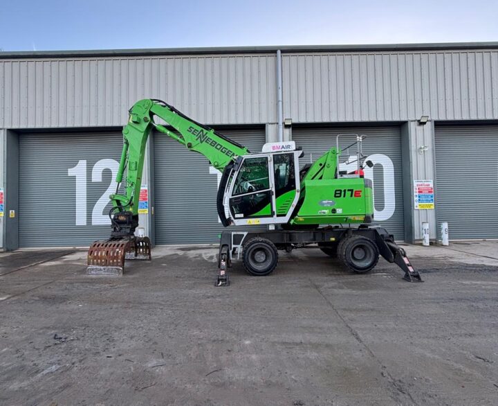 Sennebogen 817 - Material Handlers