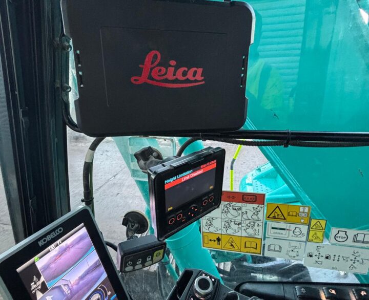 Kobelco SK130LC-11 - Crawler Excavators