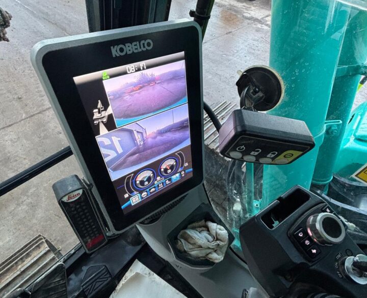 Kobelco SK130LC-11 - Crawler Excavators