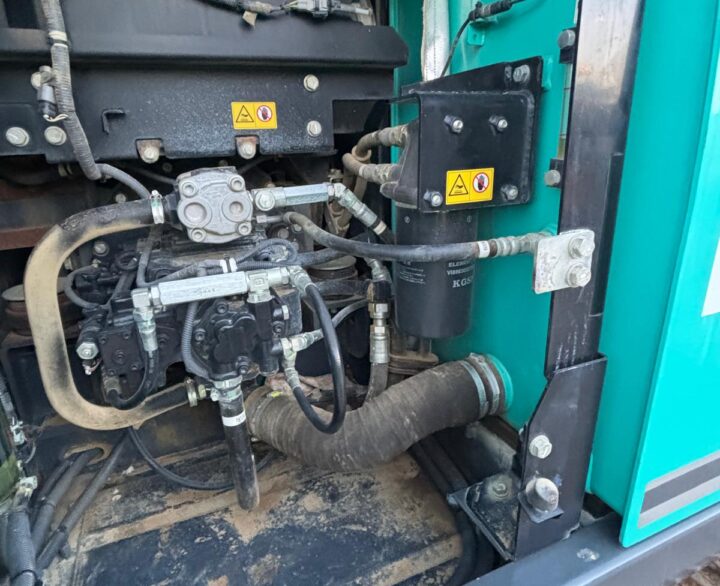 Kobelco SK130LC-11 - Crawler Excavators