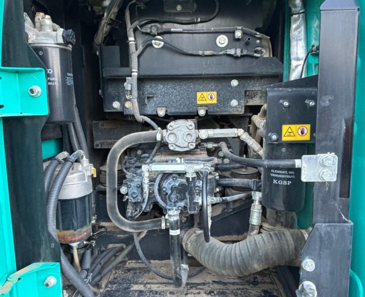 Kobelco SK130LC-11 - Crawler Excavators