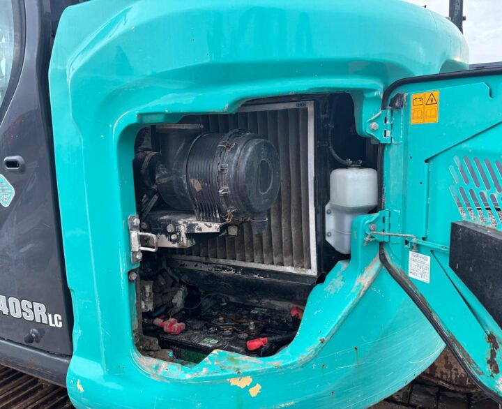 Kobelco SK140SLRC-7 - Crawler Excavators