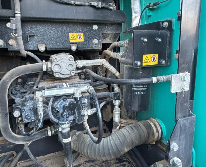 Kobelco SK130LC-11 - Crawler Excavators