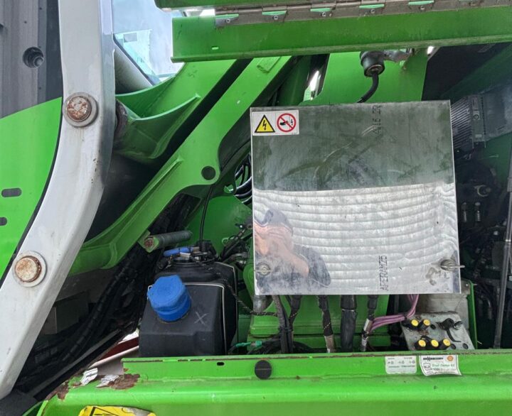 Sennebogen 817 - Material Handlers