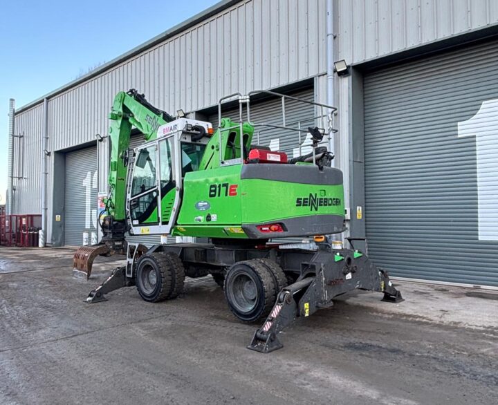 Sennebogen 817 - Material Handlers