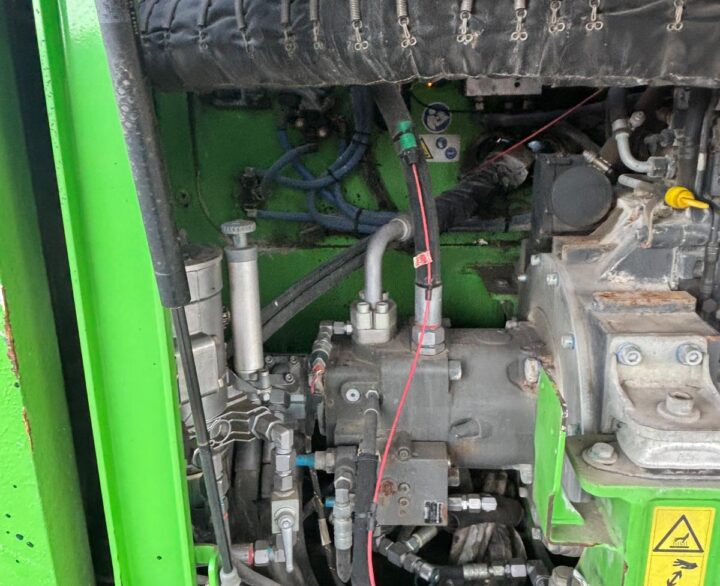 Sennebogen 817 - Material Handlers