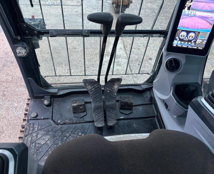 Kobelco SK140SLRC-7 - Crawler Excavators