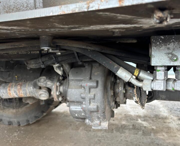 Sennebogen 817 - Material Handlers