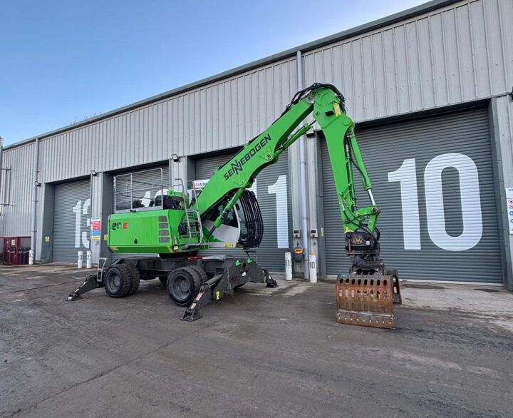 Sennebogen 817 - Material Handlers