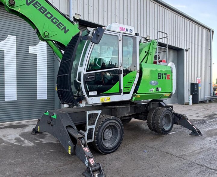 Sennebogen 817 - Material Handlers