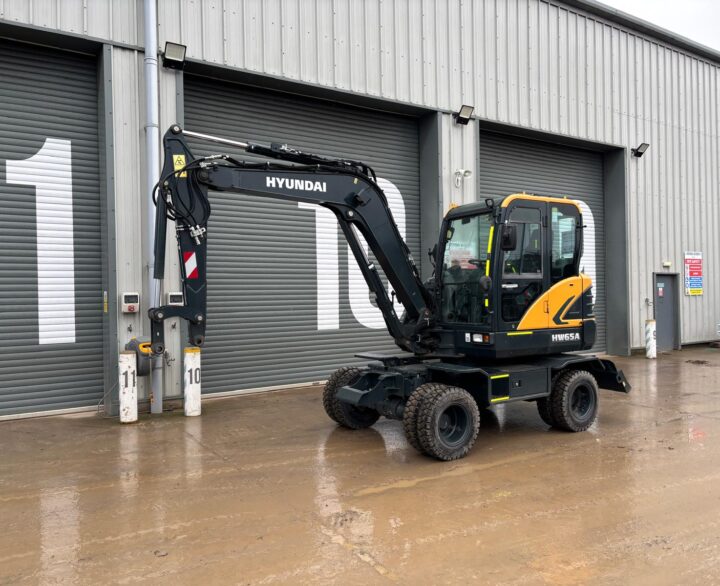 Hyundai HW65AH Ex Demo