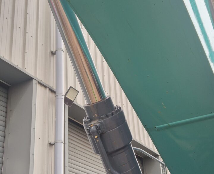 Kobelco SK300LC-10E - Crawler Excavators