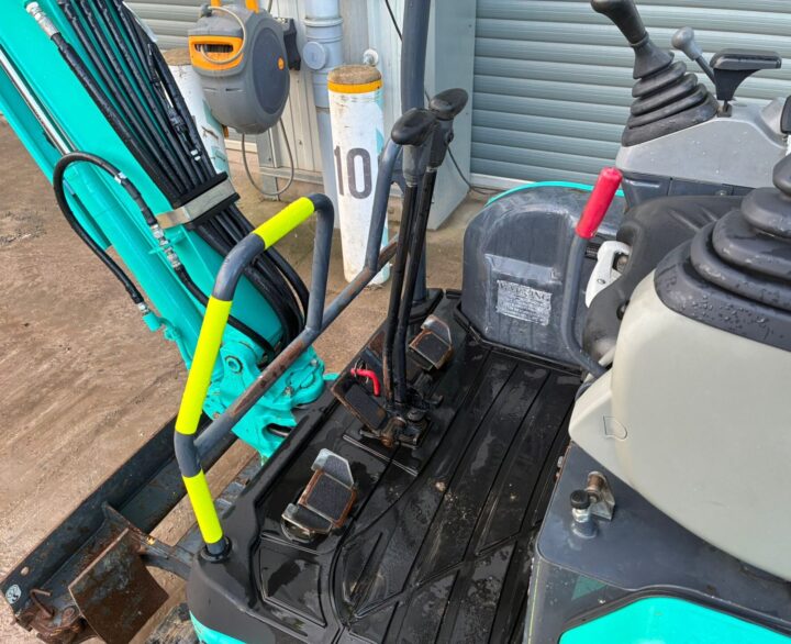 Kobelco SK17SR - Mini Excavators