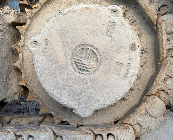 Hyundai R800LC-9 Long Reach - Crawler Excavators