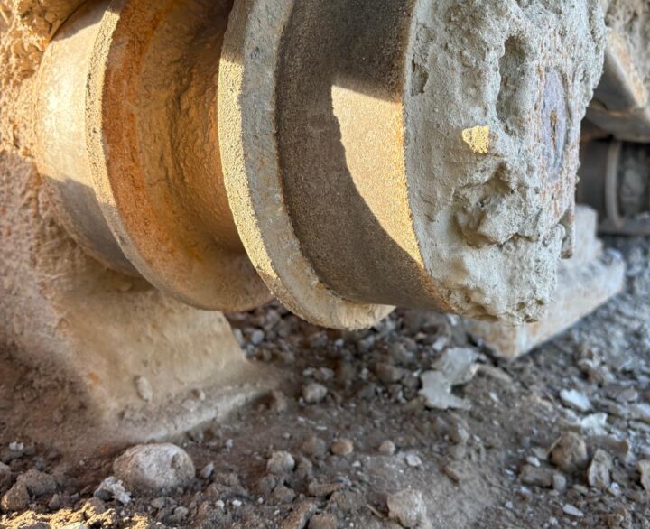 Hyundai R800LC-9 Long Reach - Crawler Excavators