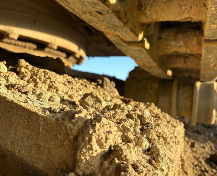 Hyundai R800LC-9 Long Reach - Crawler Excavators