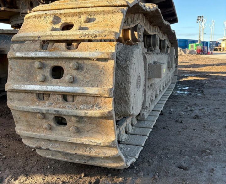 Hyundai R800LC-9 Long Reach - Crawler Excavators