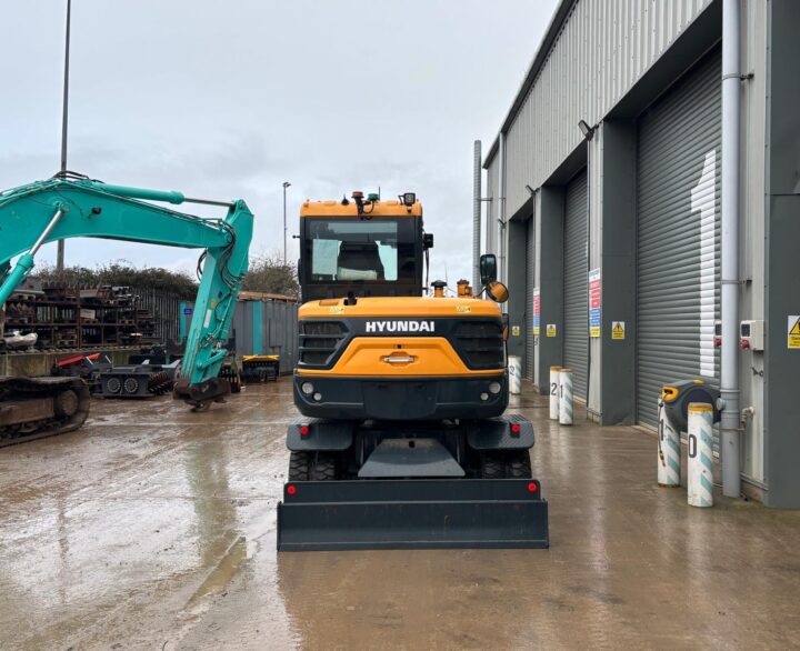 Hyundai HW65AH Ex Demo - Wheeled Excavators