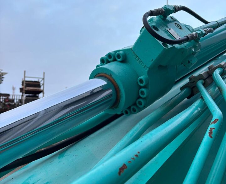 Kobelco SK210LC-10 - Crawler Excavators