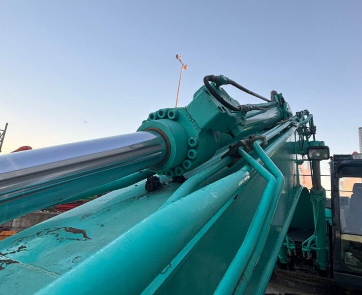 Kobelco SK210LC-10 - Crawler Excavators