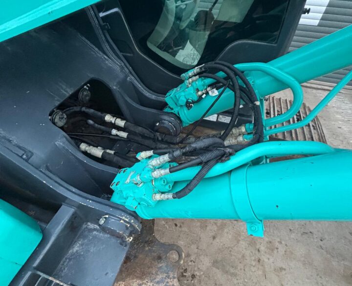 Kobelco SK210LC-10 - Crawler Excavators