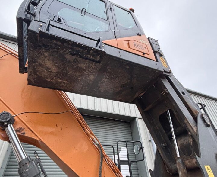 Case CX290D - Crawler Excavators