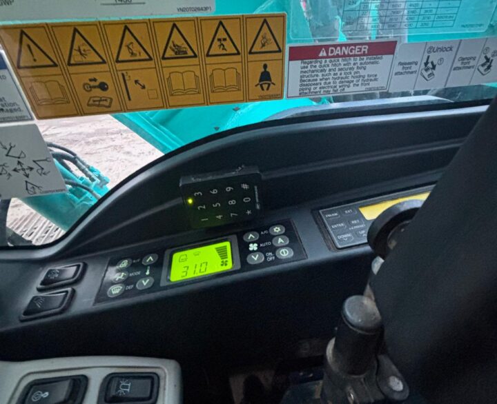 Kobelco SK210LC-10 - Crawler Excavators