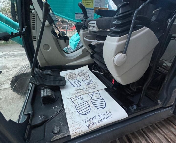 Kobelco SK210LC-10 - Crawler Excavators