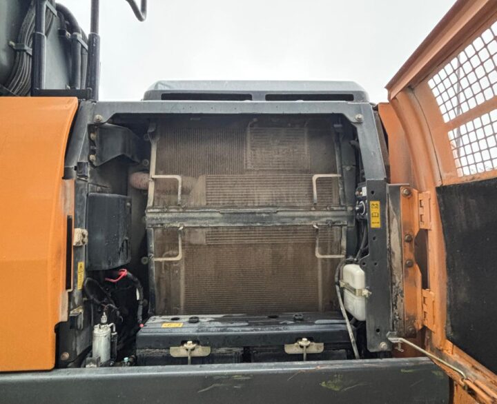 Case CX290D - Crawler Excavators