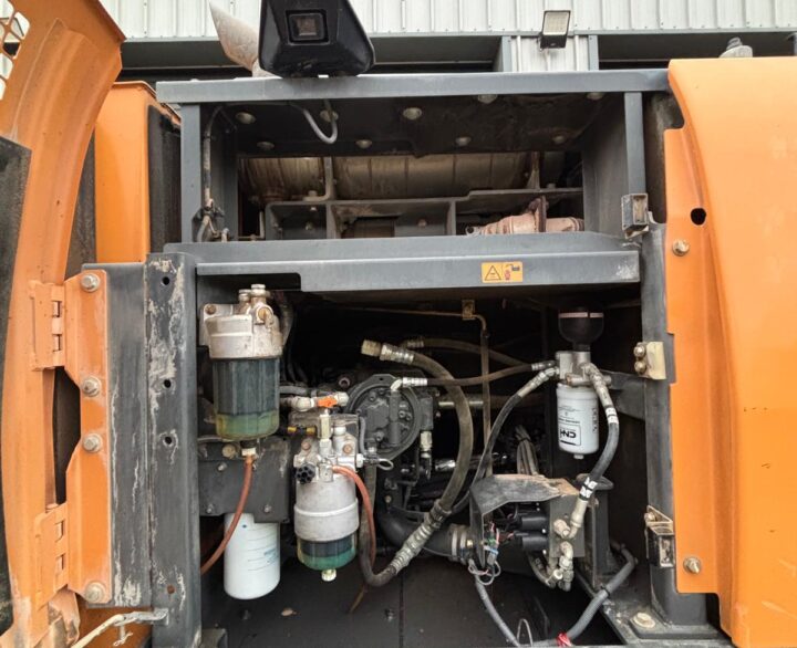 Case CX290D - Crawler Excavators