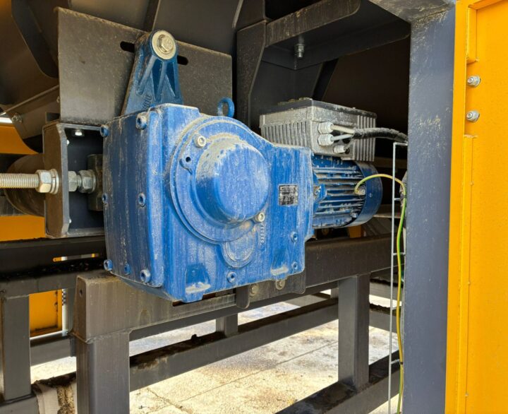 SCREENBEE SB15.44 S - Used Screeners