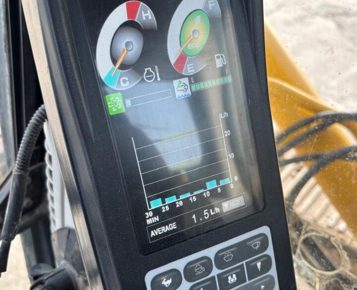 Kobelco SK210LC-10-E - Crawler Excavators