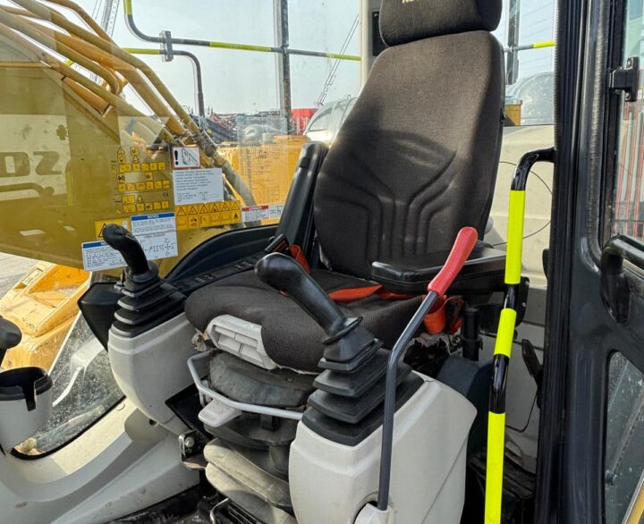 Kobelco SK210LC-10-E - Crawler Excavators