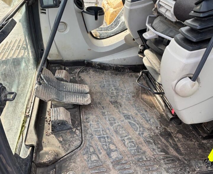 Kobelco SK210LC-10-E - Crawler Excavators