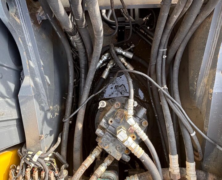 Kobelco SK210LC-10-E - Crawler Excavators