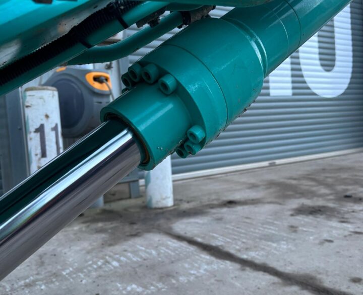 Kobelco SK130LC-11 - Crawler Excavators