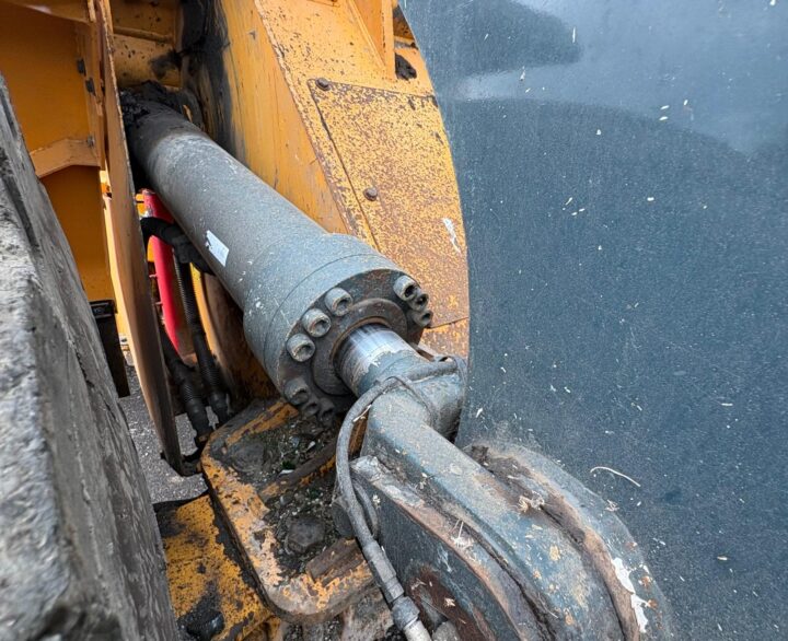 Hyundai HL960AHDXT - Used Wheel Loaders
