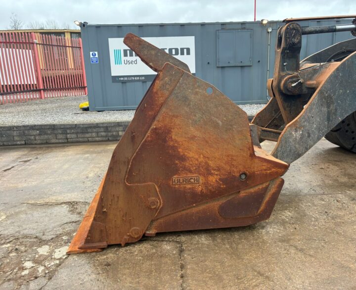 Hyundai HL960AHDXT - Used Wheel Loaders