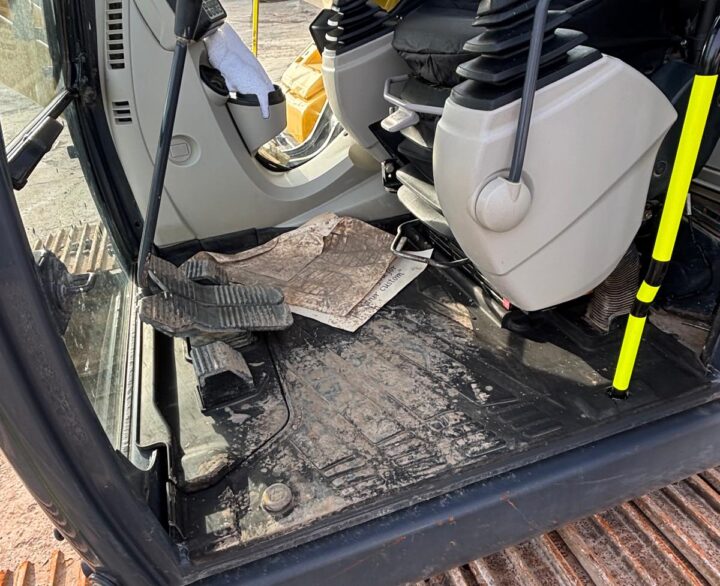 Kobelco SK210LC-10-E - Crawler Excavators