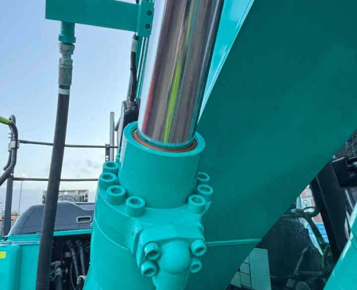 Kobelco SK130LC-11 - Crawler Excavators