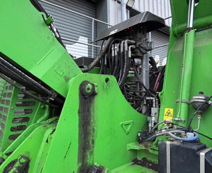 Sennebogen 817M - Material Handlers