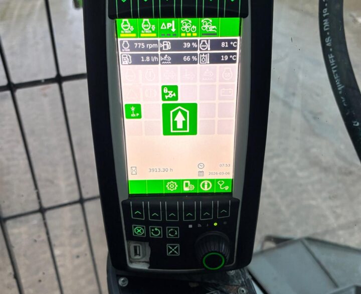 Sennebogen 817M - Material Handlers