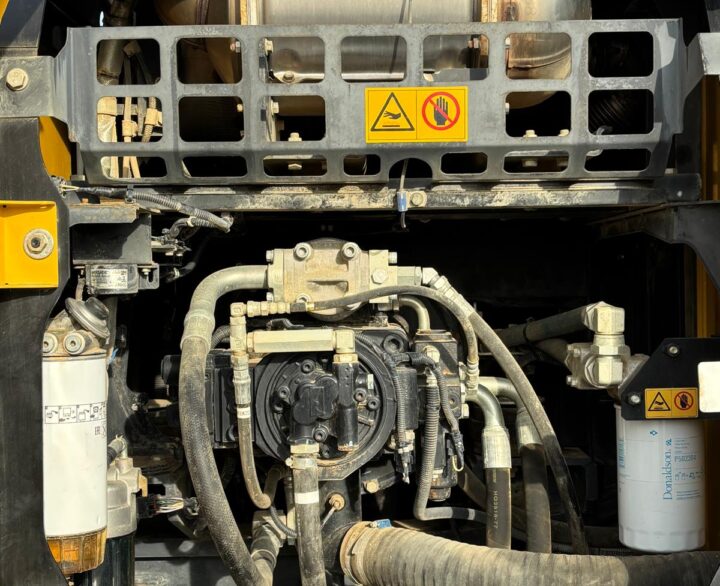 Kobelco SK210LC-10-E - Crawler Excavators