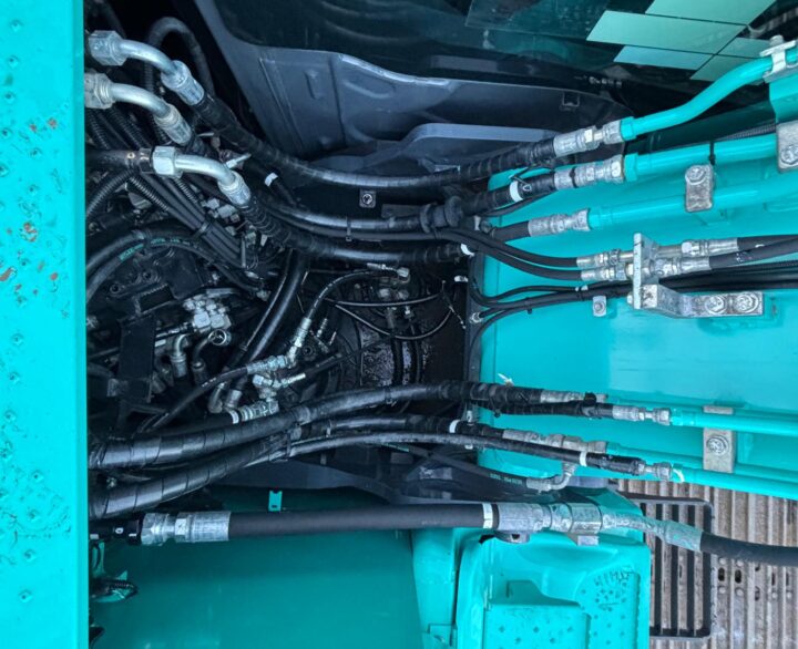 Kobelco SK130LC-11 - Crawler Excavators